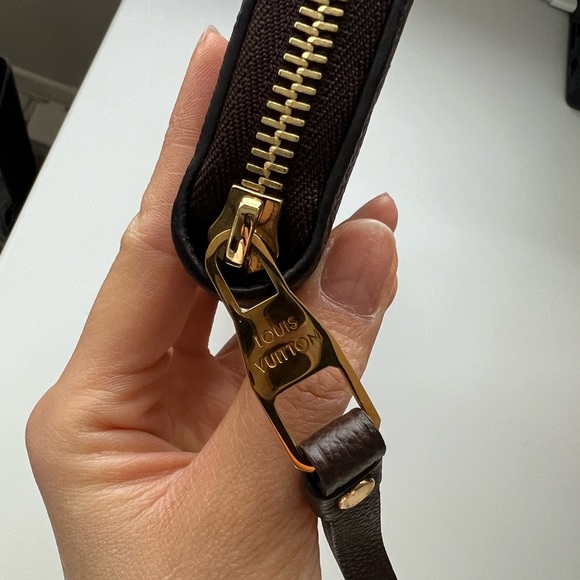 Louis Vuitton Empreinte Leather Zippy Wallet in Terre - Picture 5 of 11